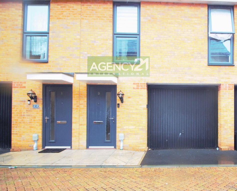 Property photo 1 of 14 Photo 6