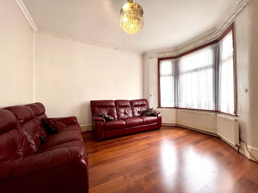 Property photo 2 of 19