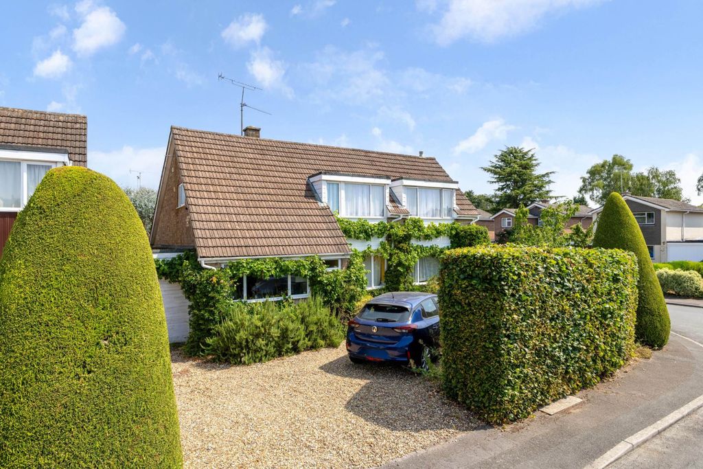 Property photo 1 of 17