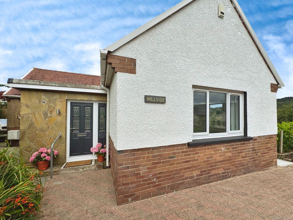 Property photo 1 of 27