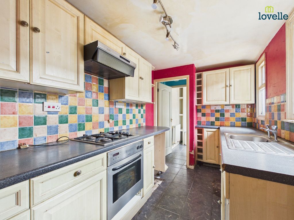 Property photo 2 of 16
