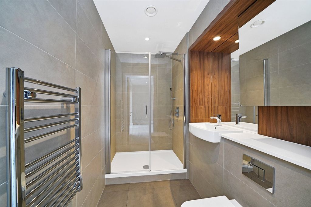 Property photo 3 of 10 Picture No. 06