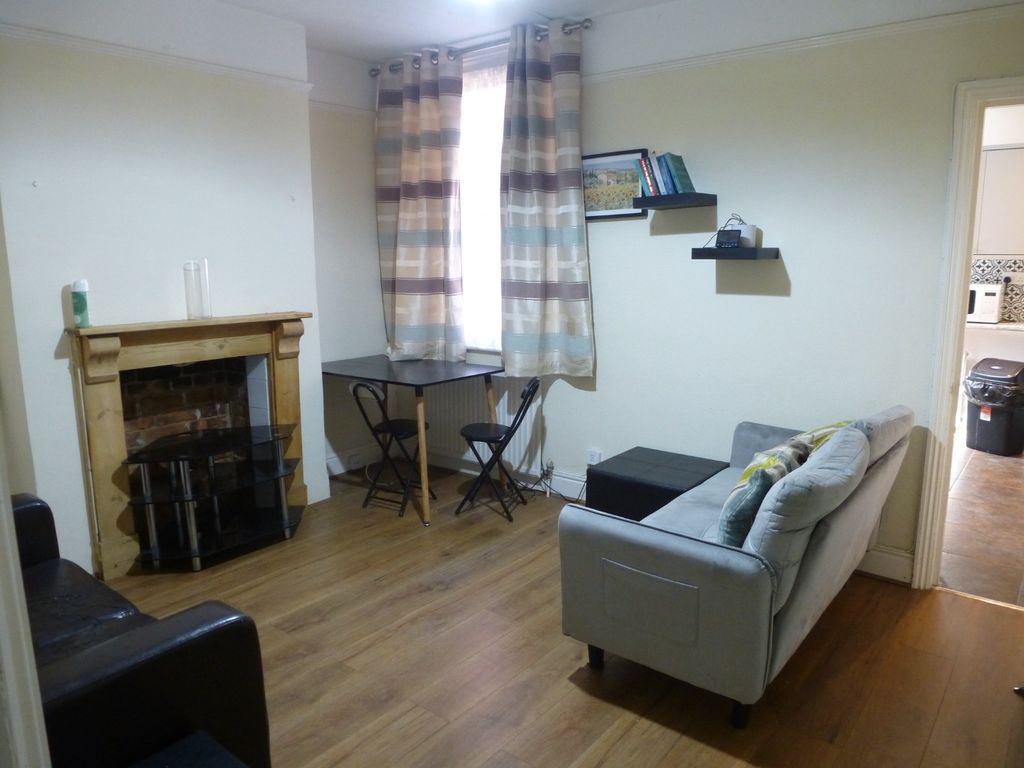 Property photo 2 of 19 5413042
