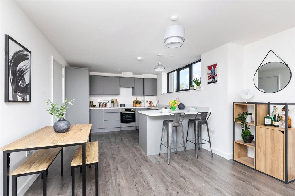 Property photo 2 of 9 Show Home Dining