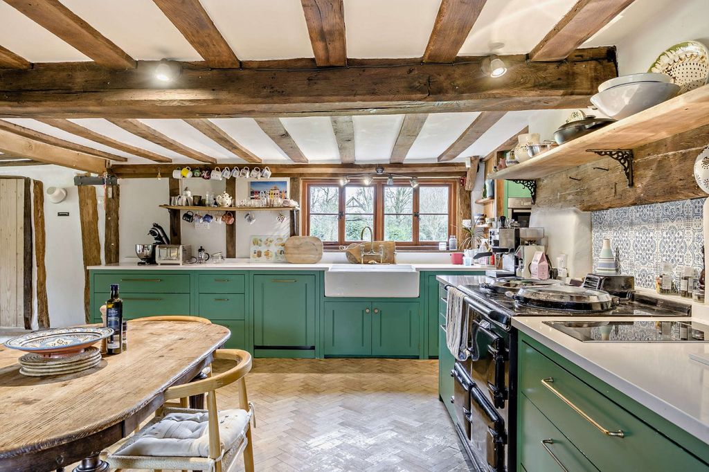 Property photo 2 of 17 Kitchen