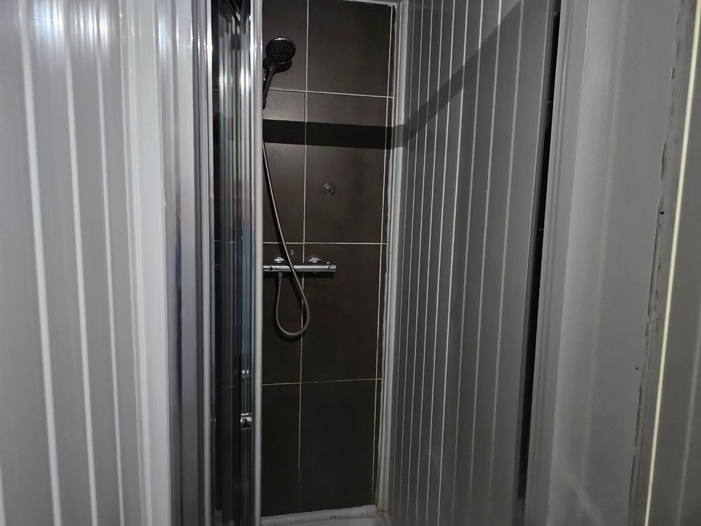 Property photo 3 of 15 Picture No. 01