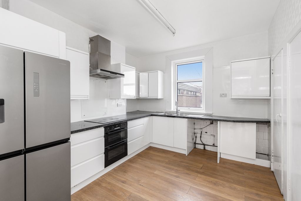 Property photo 3 of 12 Property Image 3