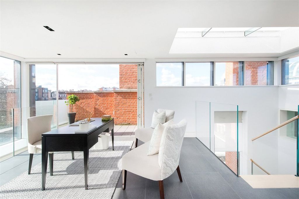 Property photo 2 of 10 Picture No. 3