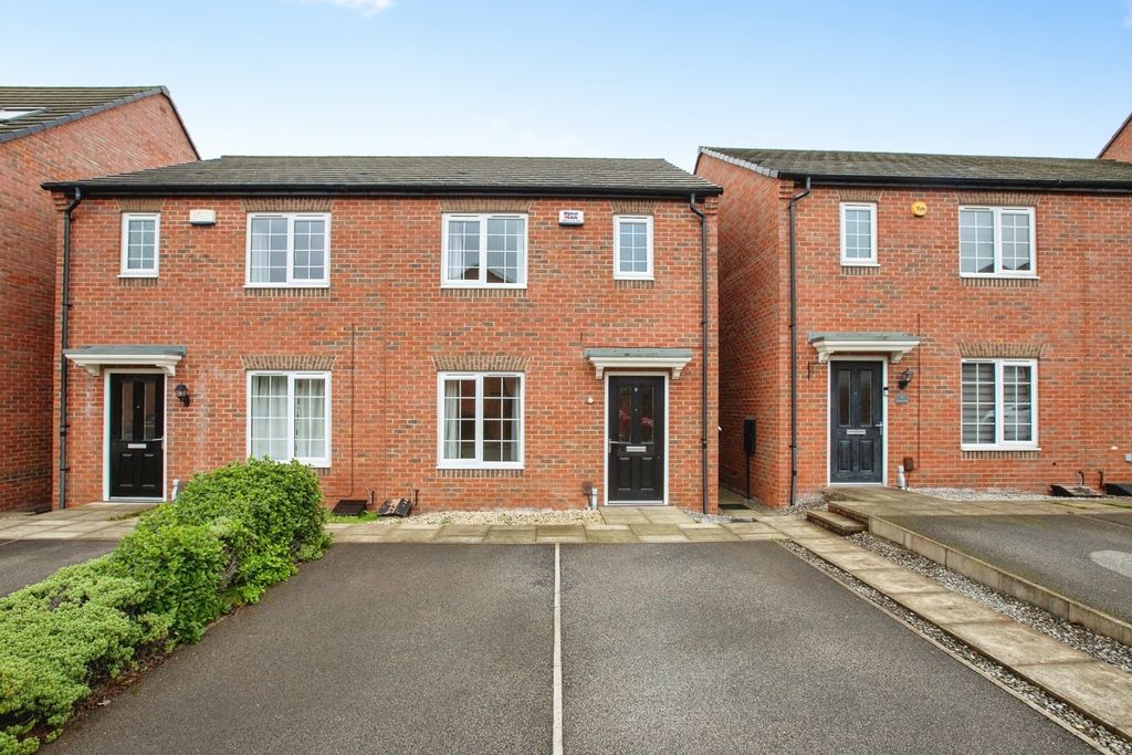 Property photo 1 of 18 Pbox-Img.Jpg