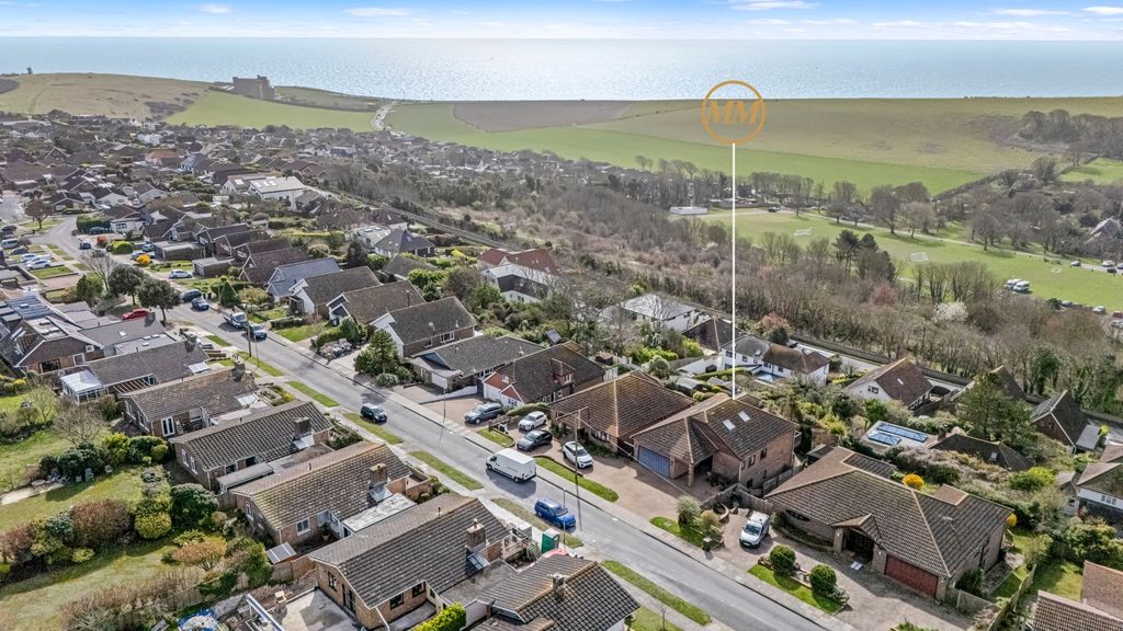 Property photo 1 of 35