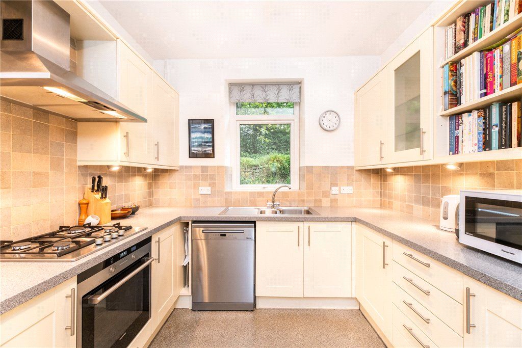 Property photo 3 of 28 Leylands Terrace