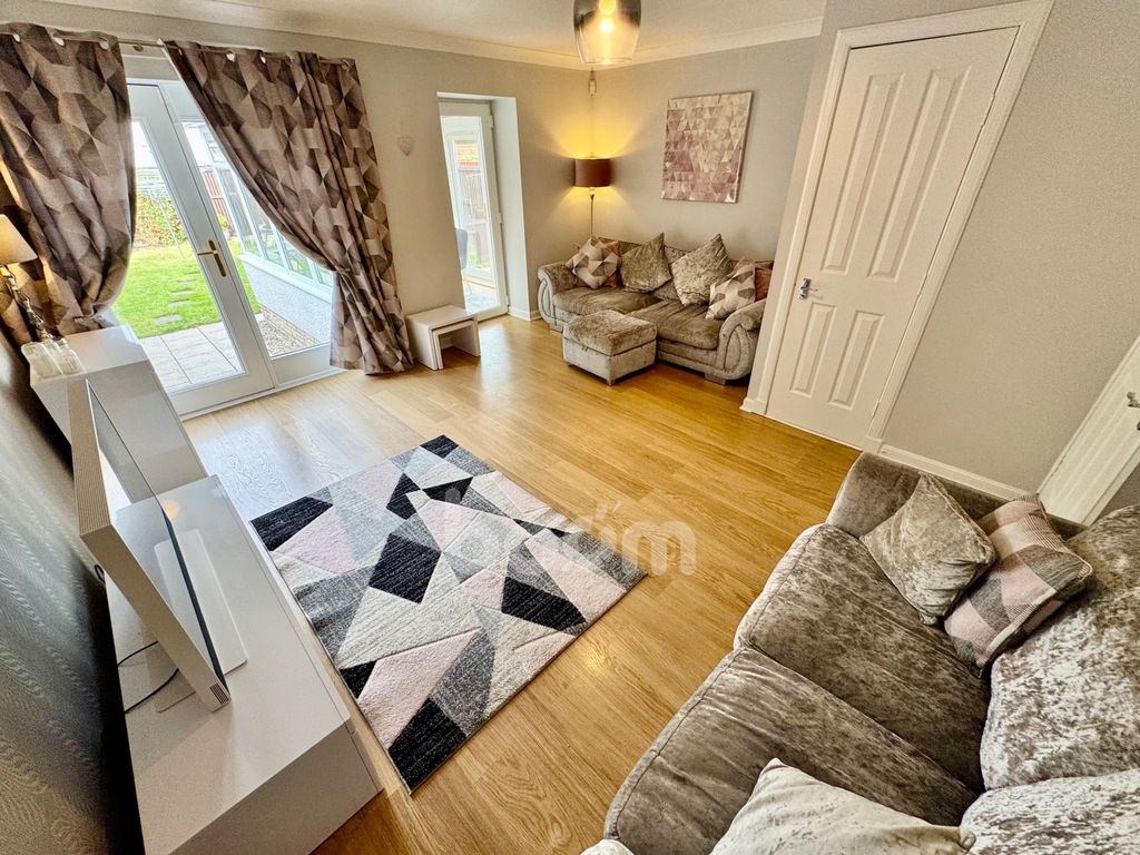 Property photo 3 of 24 Kirklands, Renfrew Lounge Shot