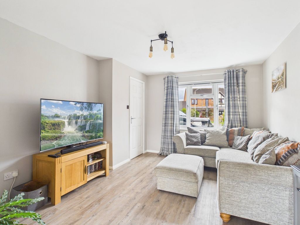 Property photo 3 of 23 Cam03293G0-Pr0265-Still007