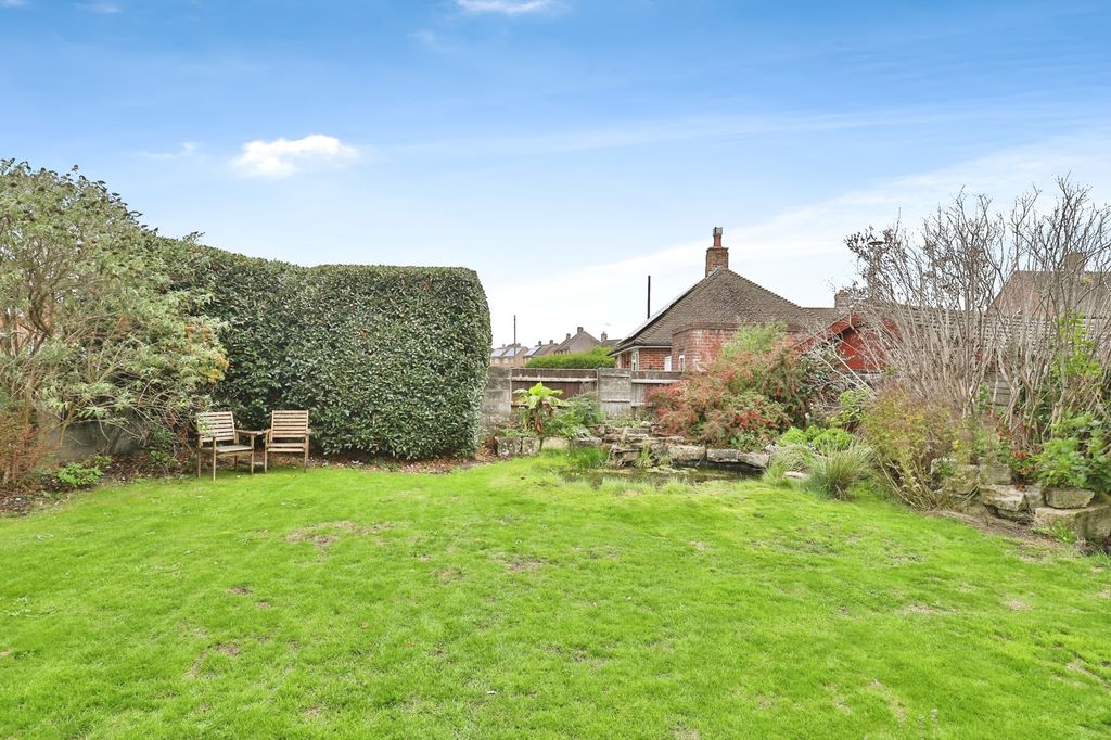 Property photo 3 of 17 Photo