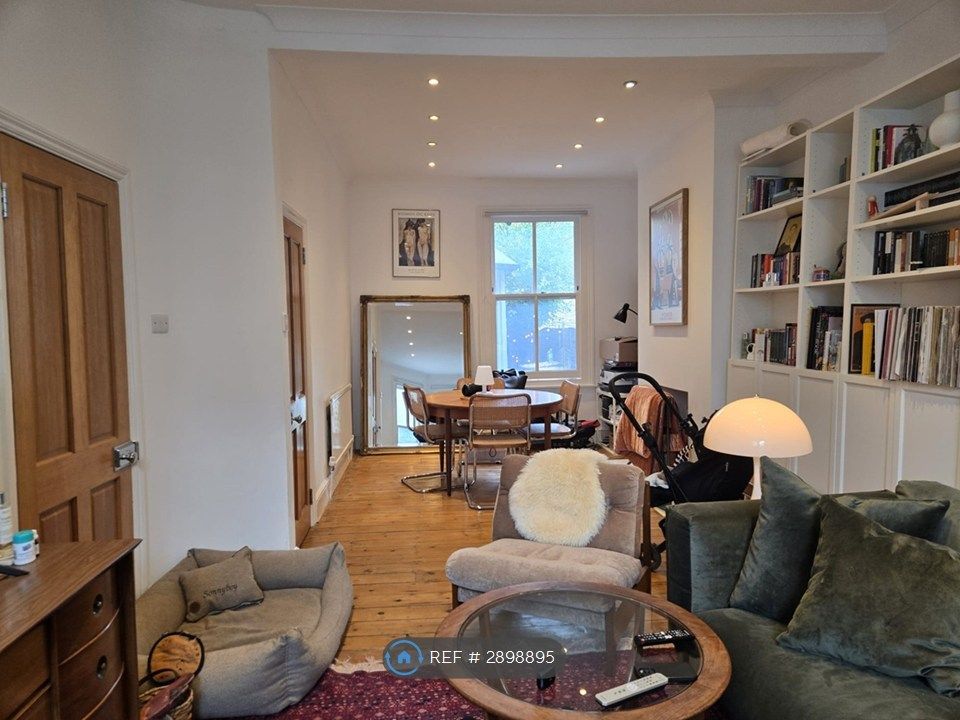 Property photo 2 of 16