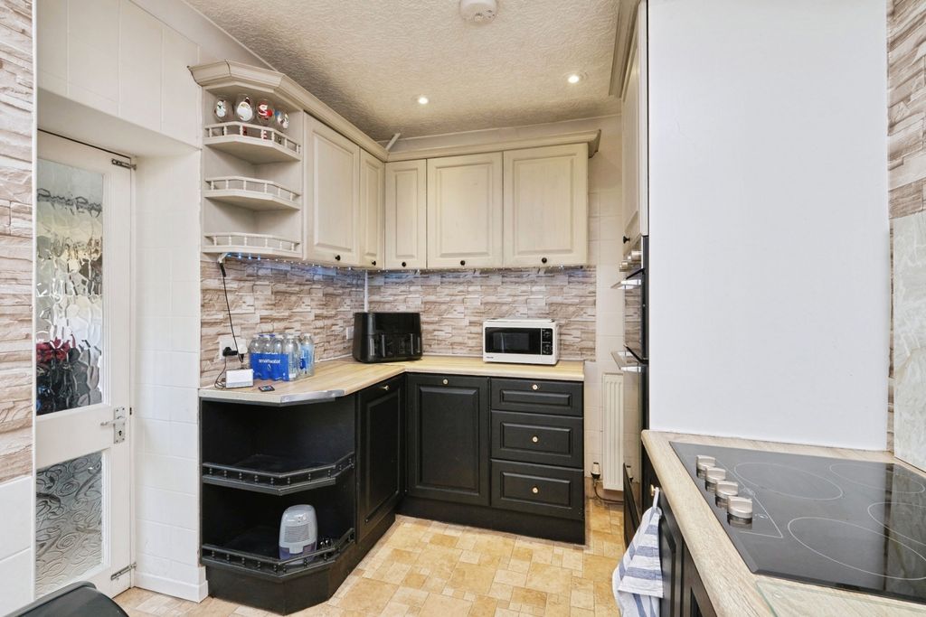 Property photo 2 of 18 Pbox-Img.Jpg