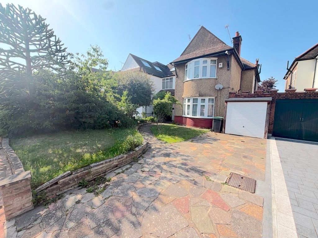 Property photo 1 of 16