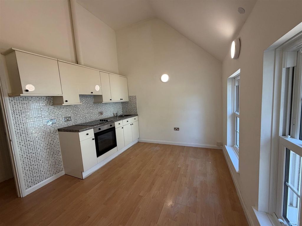 Property photo 2 of 7 Kitchen 1.Jpg