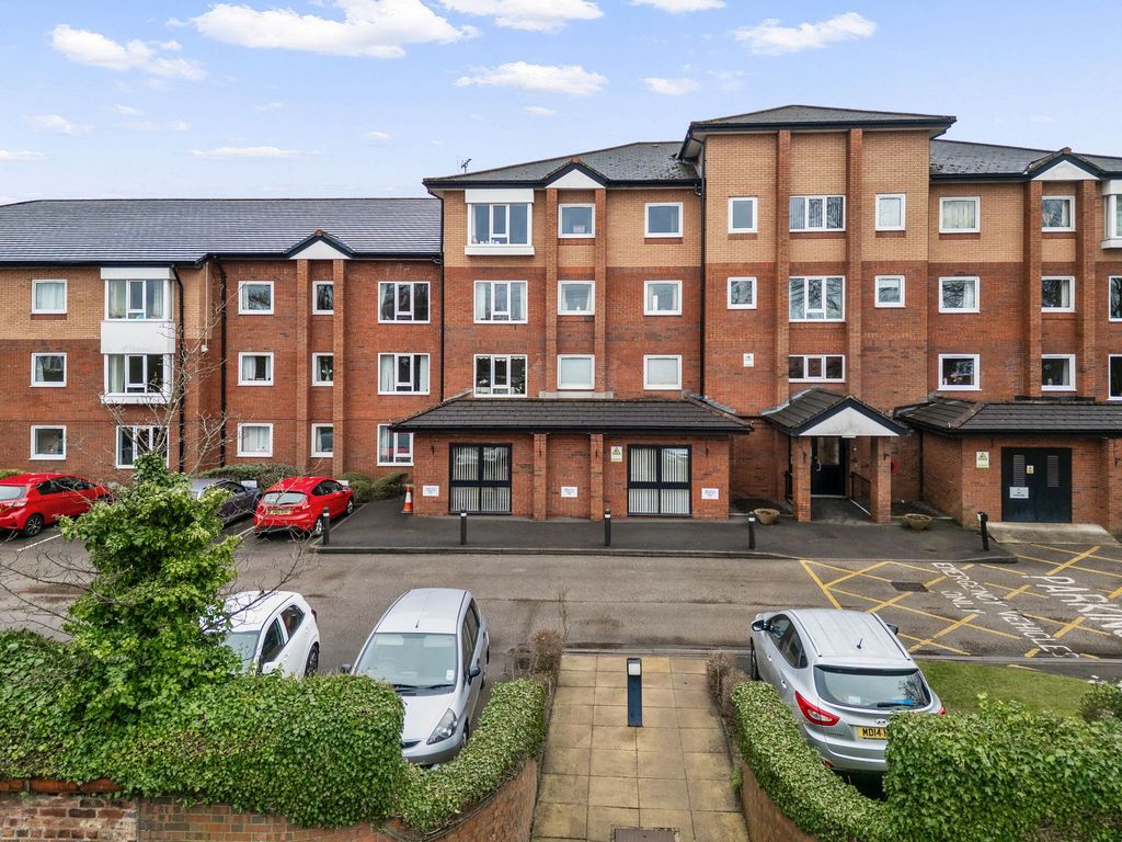 Property photo 1 of 18