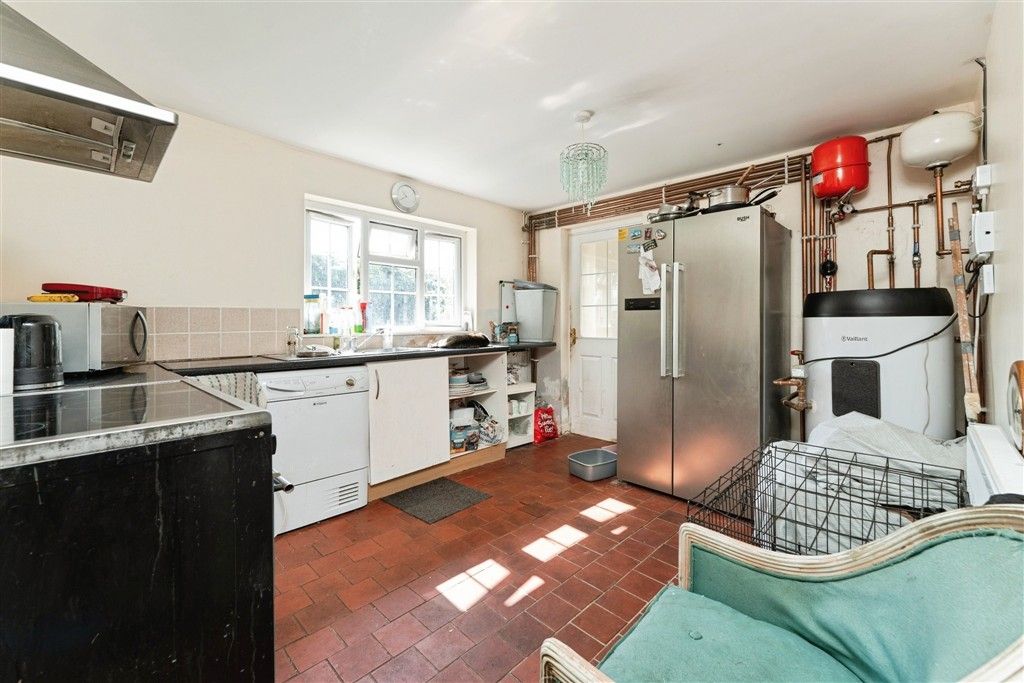 Property photo 2 of 5