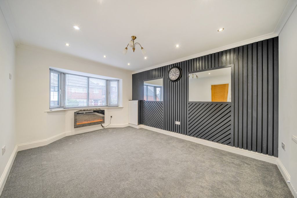 Property photo 2 of 17 1403807-12-6978A4...