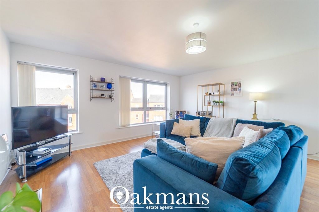 Property photo 3 of 24 Picture No. 12