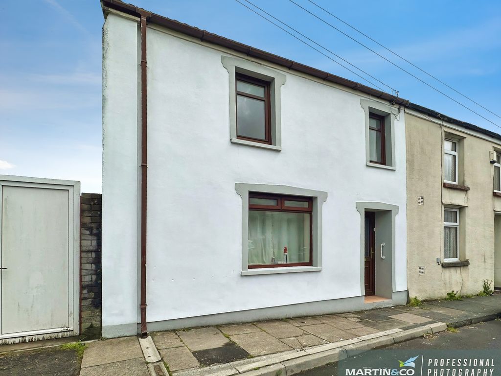 Property photo 1 of 5