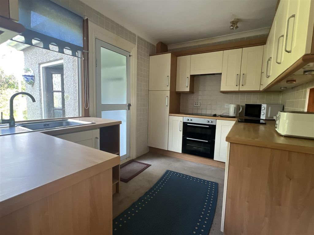 Additional image 6 of 3 bed semi-detached house for salePendarves Road, Penzance TR18
