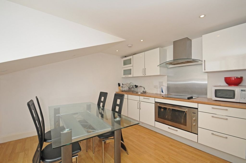 Property photo 2 of 7 Picture No. 13