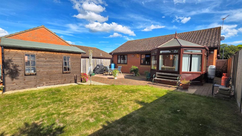 Property photo 1 of 19 Garden