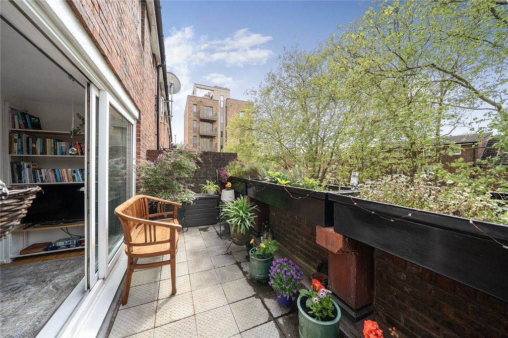 Property photo 3 of 18 Picture No. 57