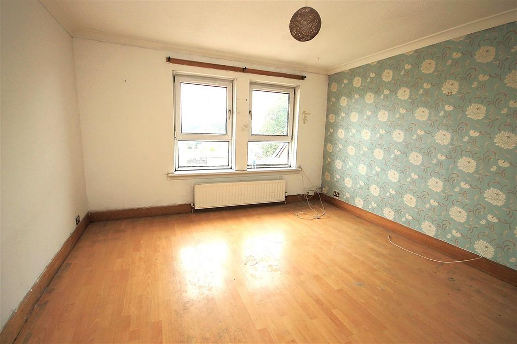 Property photo 2 of 5 Lounge