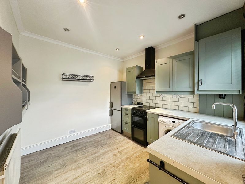 Property photo 3 of 13 Photo 8