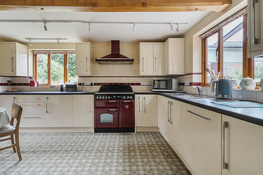 Property photo 2 of 19