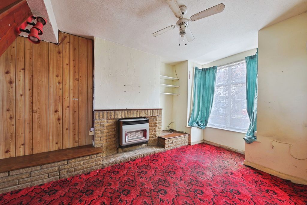 Property photo 3 of 10 3968036