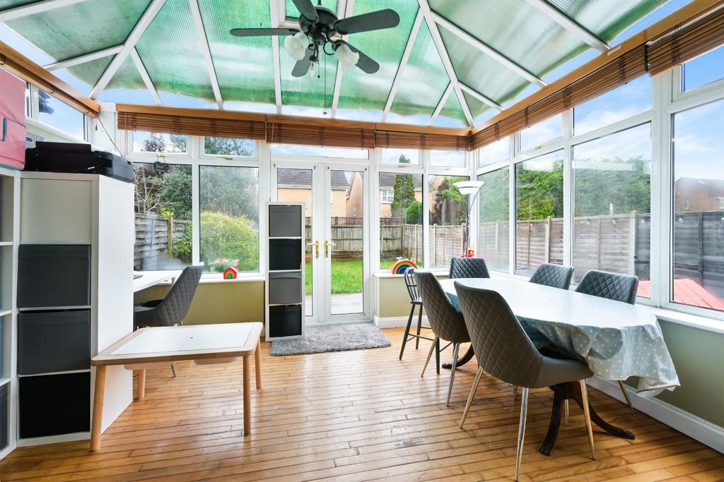 Property photo 3 of 14 Gatley Avenue