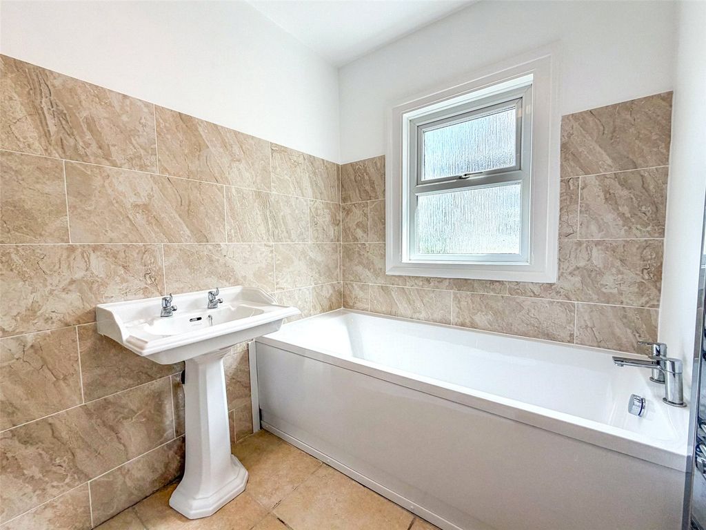 Property photo 3 of 11 Picture No. 07