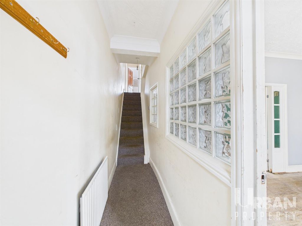 Property photo 2 of 16 Cam03038G0-Pr0204-Still002.Jpg