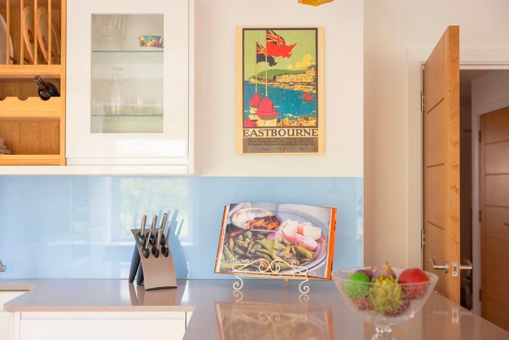 Property photo 2 of 17 Lifestyle Image