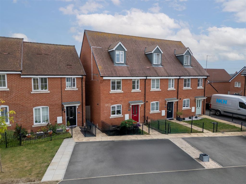 Property photo 1 of 17 Dji_0349-Hdr.Jpg