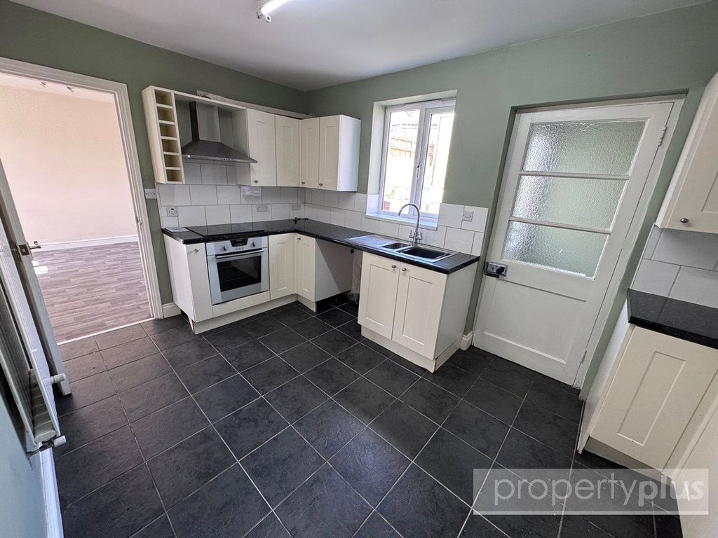 Property photo 3 of 17 Picture No. 14