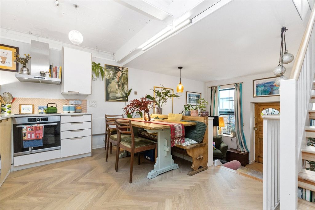 Property photo 3 of 12 Picture No. 06