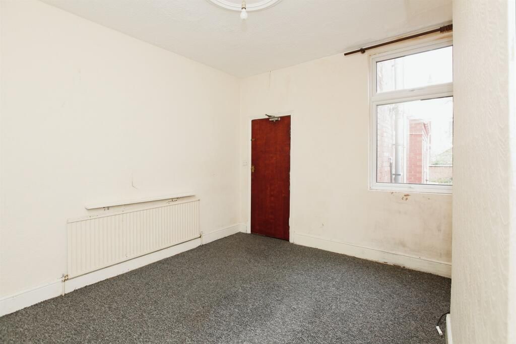 Property photo 3 of 14 Image