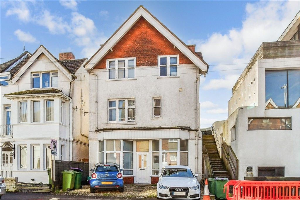 Property photo 3 of 10 External Web