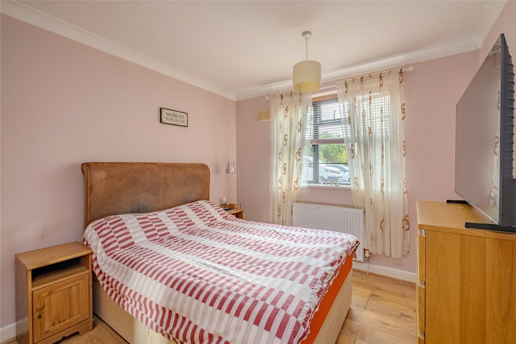 Property photo 3 of 6 Picture No. 08