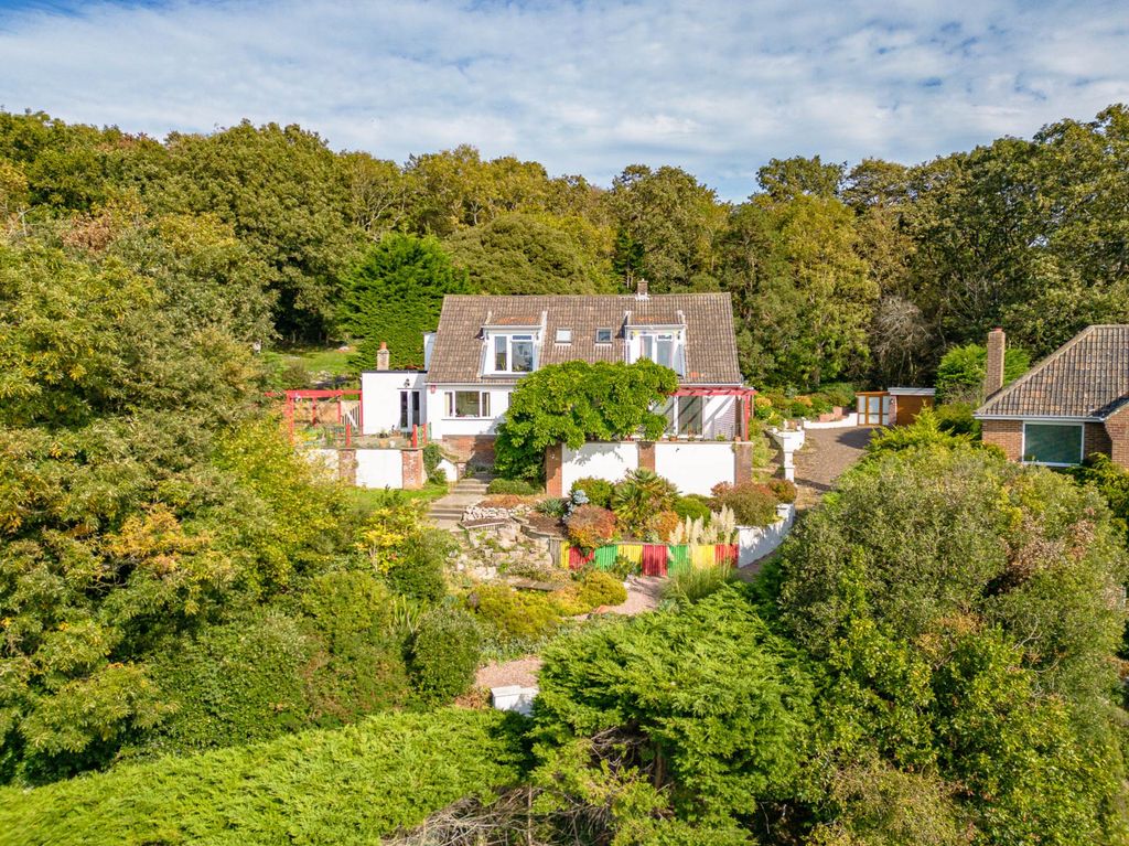 Property photo 1 of 28