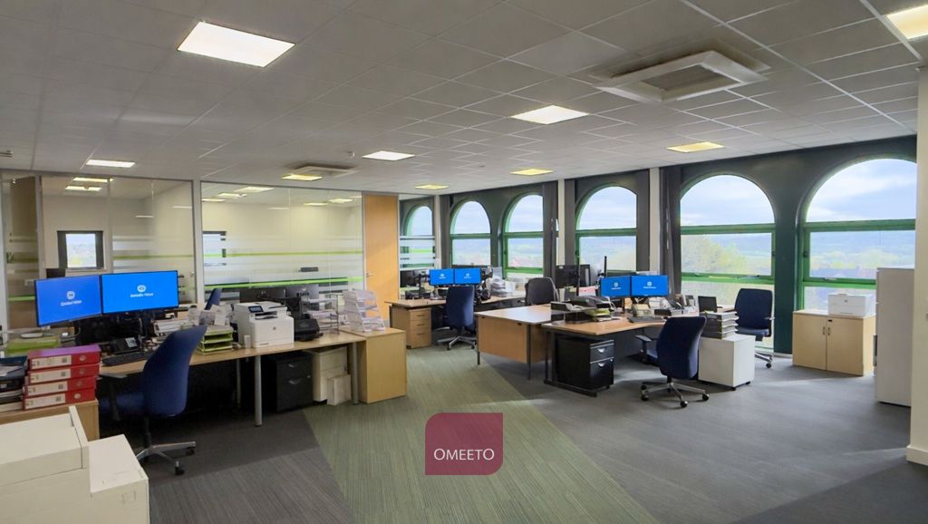 Property photo 3 of 15 Offices For Sale