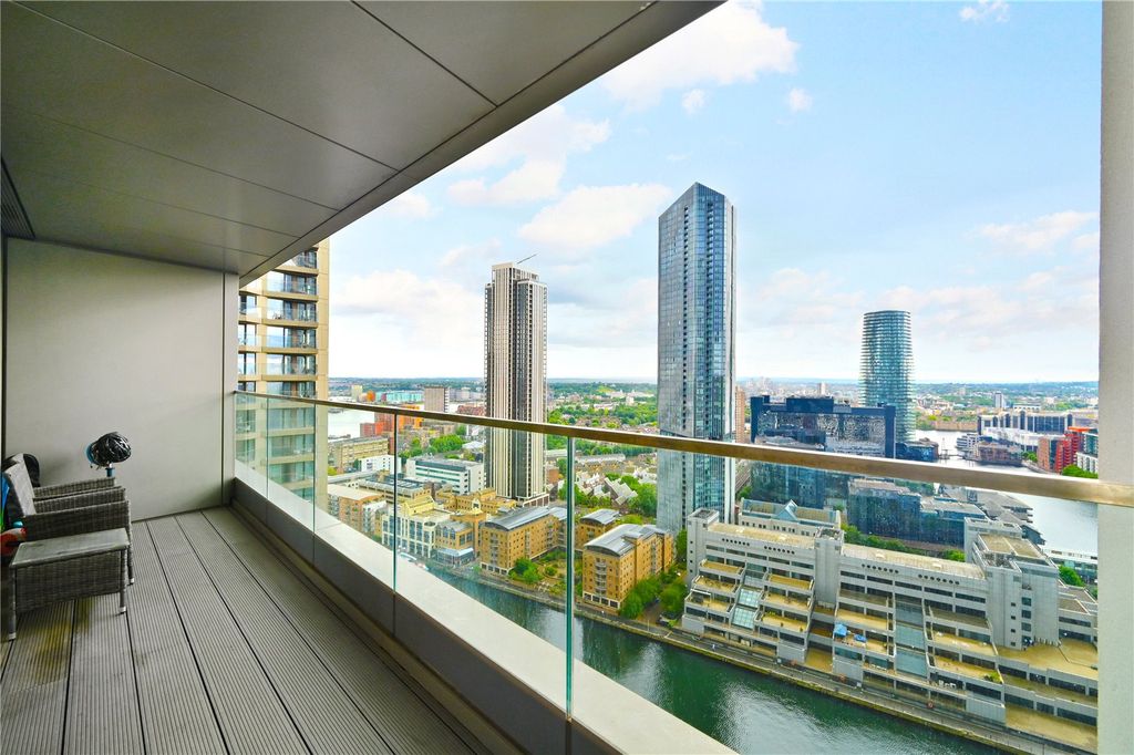 Property photo 2 of 15 View