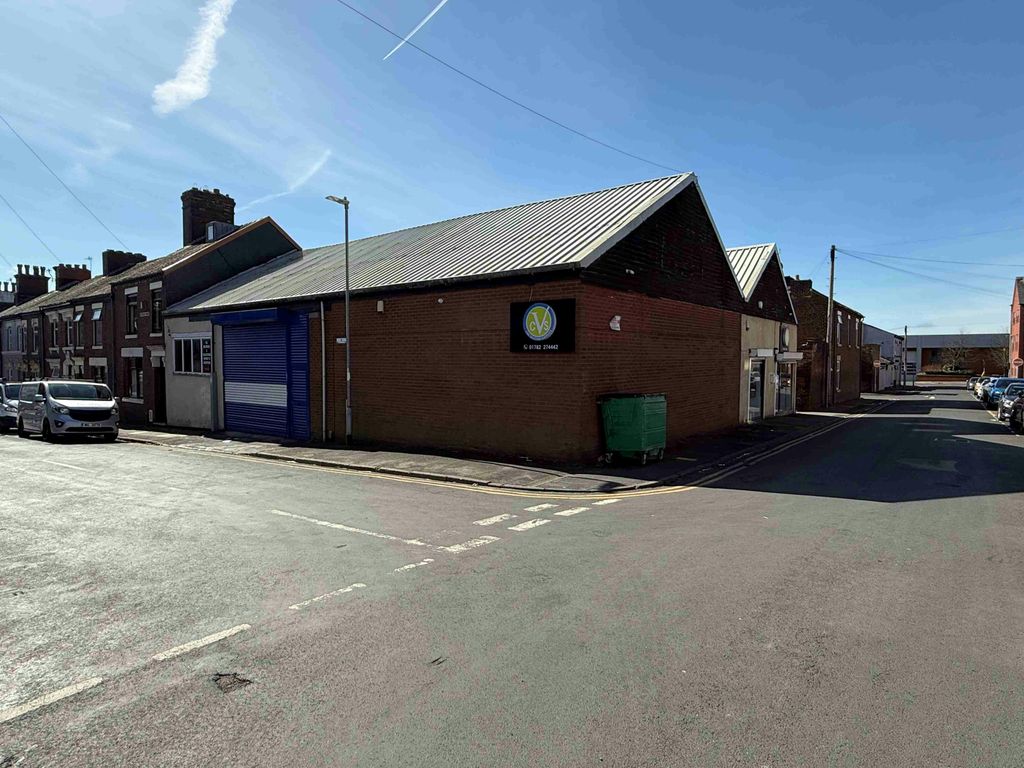 Property photo 3 of 13 Img_9724.Jpg