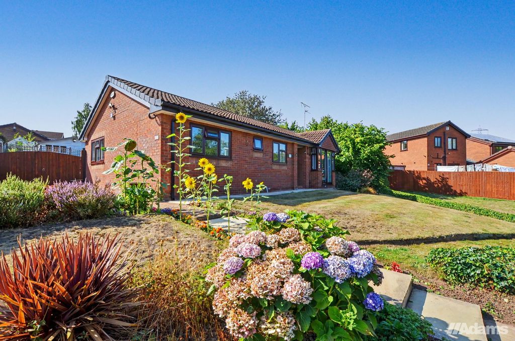 Property photo 1 of 39